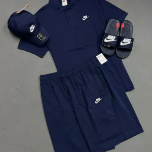 Kit NK com 1 polo, 1 short, 1 chinelo e 1 boné