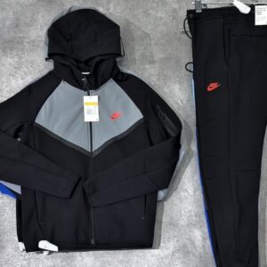 CONJUNTO – NK Tech Fleece