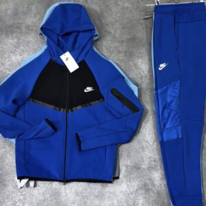 CONJUNTO – NK Tech Fleece